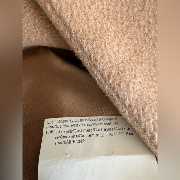 Hugo Boss Coat 100% Cashmere - Picture 7 of 10